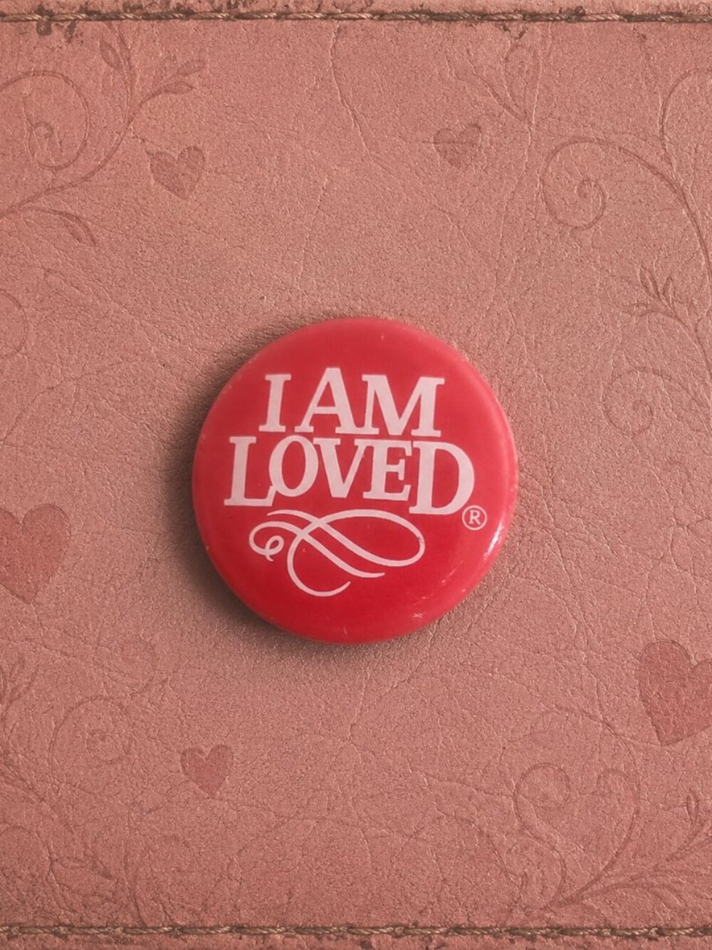 Helzberg Diamonds Foundation I Am Loved Vintage Lapel Pin Button - Red White 1"